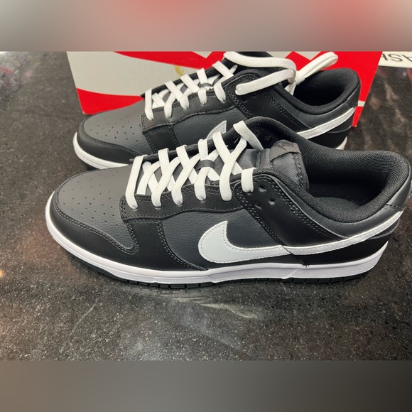 Nike Dunk Low “Off Noir” sz 10 - Picture 5 of 9